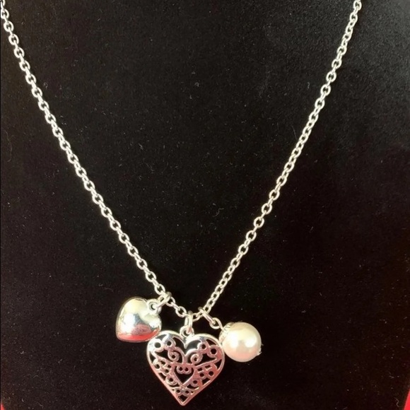 🔴 Heart charm necklace - Picture 1 of 3